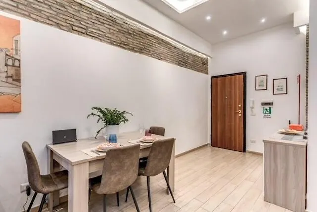 Loft In The Ghetto 2 דירה *